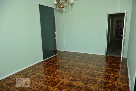 Sala de apartamento à venda com 4 quartos, 136m² em Jardim Guanabara, Rio de Janeiro