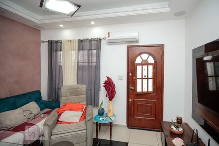 Sala de casa de condomínio à venda com 3 quartos, 120m² em Piedade, Rio de Janeiro