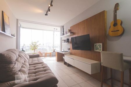 Sala de apartamento à venda com 1 quarto, 68m² em Barra da Tijuca, Rio de Janeiro