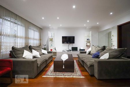 Sala de casa à venda com 5 quartos, 240m² em Jardim Peri Peri, São Paulo
