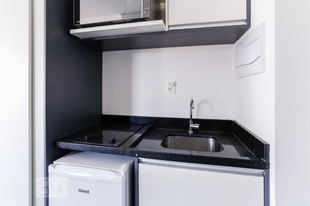 Cozinha de kitnet/studio à venda com 1 quarto, 33m² em Bom Retiro, São Paulo