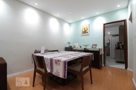Sala de casa à venda com 3 quartos, 150m² em Jardim Santa Maria, São Paulo