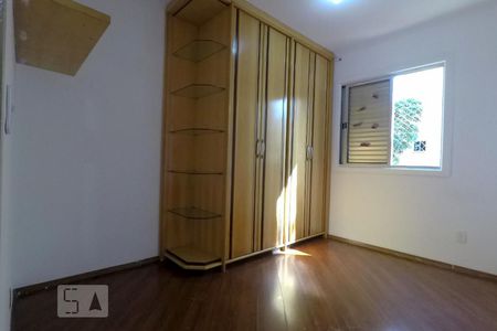 Quarto 1 de apartamento para alugar com 2 quartos, 50m² em Jardim Patente Novo, São Paulo