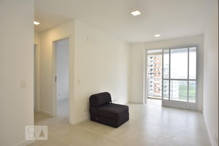 Sala de apartamento para alugar com 2 quartos, 64m² em Jacarepaguá, Rio de Janeiro