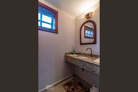 Lavabo de casa de condomínio à venda com 4 quartos, 350m² em Alphaville, Santana de Parnaíba