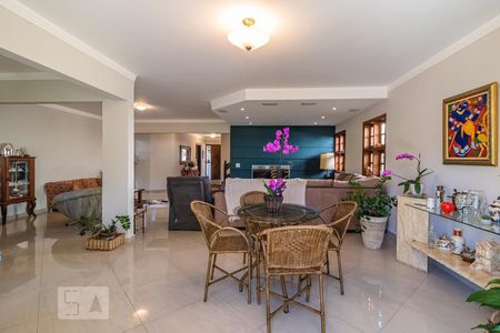 Sala de casa de condomínio à venda com 4 quartos, 350m² em Alphaville, Santana de Parnaíba