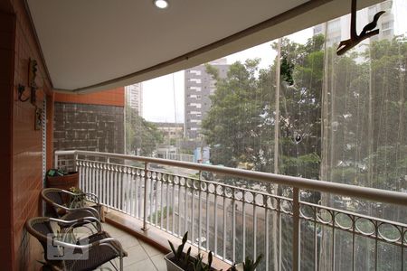 Sacada da sala  de apartamento à venda com 3 quartos, 111m² em Vila Bela Alianca, São Paulo