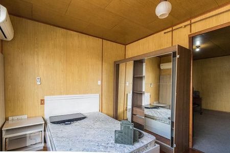 Quarto 1 de casa à venda com 2 quartos, 75m² em Jardim São Pedro, Porto Alegre