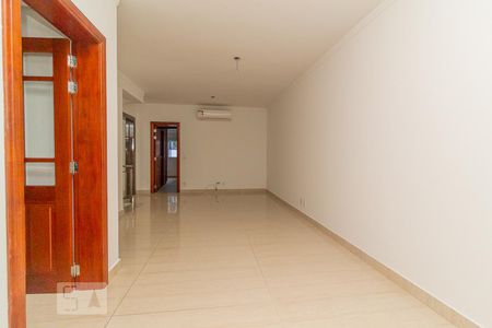 Casa de condomínio para alugar com 167m², 3 quartos e 3 vagasSala
