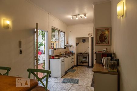 Casa à venda com 220m², 4 quartos e 3 vagas Casa à venda com 220m², 4 quartos e 3 vagasCozinha