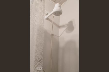 Casa à venda com 220m², 4 quartos e 3 vagas Casa à venda com 220m², 4 quartos e 3 vagasBanheiro 3