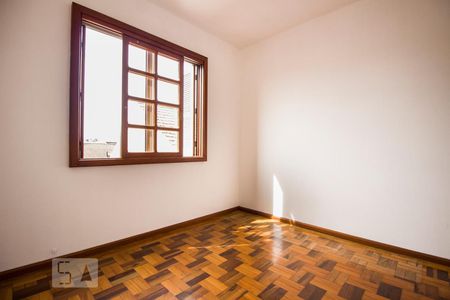 Quarto de apartamento à venda com 1 quarto, 36m² em Navegantes, Porto Alegre