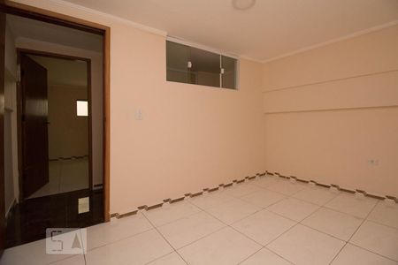 Quarto 1 de casa para alugar com 2 quartos, 60m² em Vila Granada, São Paulo