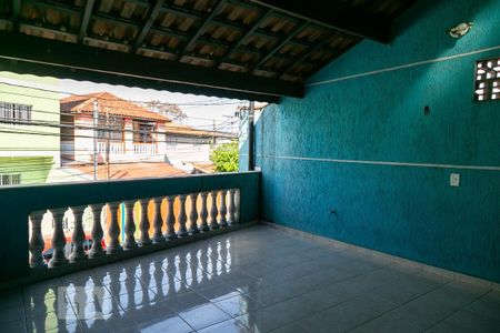 Casa à venda com 147m², 2 quartos e 1 vaga Casa à venda com 147m², 2 quartos e 1 vagaVaranda quarto 2