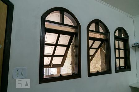 Detalhe sala de casa à venda com 2 quartos, 147m² em Vila Barros, Guarulhos