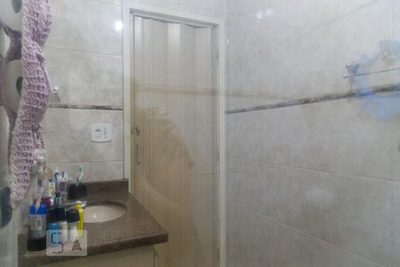 Casa à venda com 147m², 2 quartos e 1 vaga Casa à venda com 147m², 2 quartos e 1 vagaBanheiro piso superior