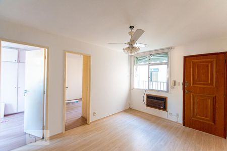 Apartamento à venda com 47m², 2 quartos e 1 vagaSala