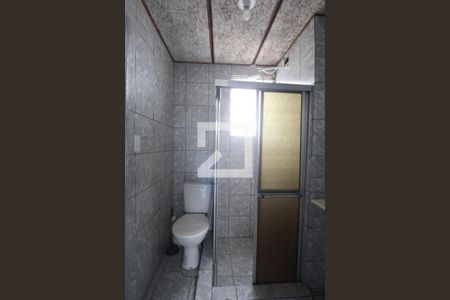 Banheiro de apartamento à venda com 1 quarto, 34m² em Guajuviras, Canoas