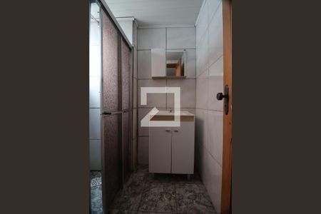 Banheiro da Suíte de apartamento à venda com 1 quarto, 34m² em Guajuviras, Canoas