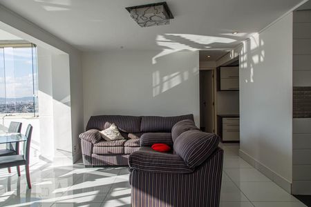 Apartamento para alugar com 178m², 3 quartos e 3 vagasSala