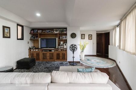 Sala de tv de apartamento para alugar com 4 quartos, 275m² em Indianópolis, São Paulo