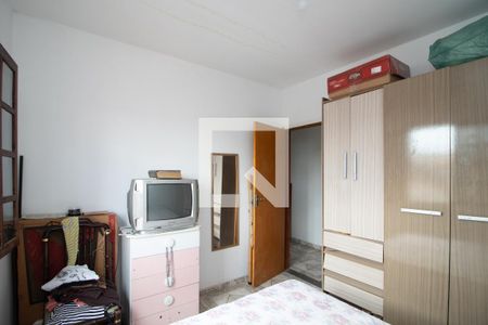 Quarto 2 de casa para alugar com 2 quartos, 65m² em Vila Dona Augusta, São Paulo