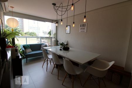 Sala/Varanda de apartamento para alugar com 2 quartos, 68m² em Vila Gertrudes, São Paulo