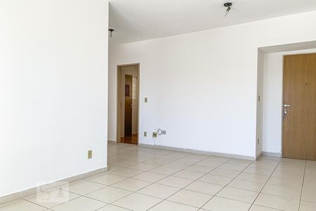 Sala de apartamento para alugar com 1 quarto, 50m² em Vila Itapura, Campinas