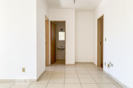 Sala de apartamento para alugar com 1 quarto, 50m² em Vila Itapura, Campinas