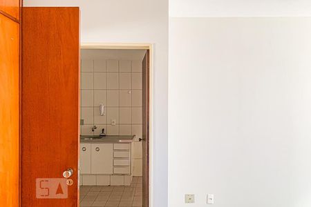 Sala de apartamento para alugar com 1 quarto, 50m² em Vila Itapura, Campinas