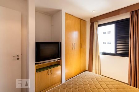 Quarto  de apartamento à venda com 1 quarto, 42m² em Indianópolis, São Paulo