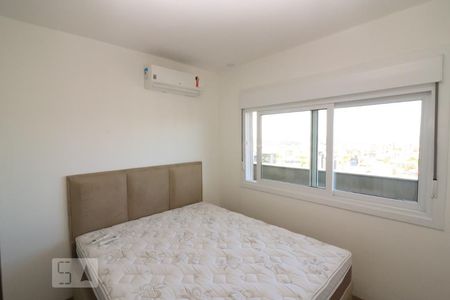 Quarto Suíte de apartamento para alugar com 2 quartos, 75m² em Petrópolis, Porto Alegre