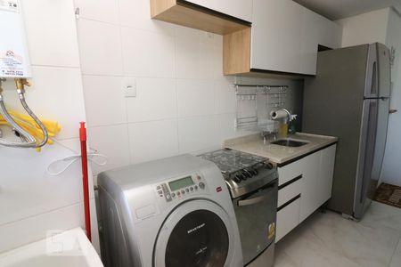 Apartamento para alugar com 75m², 2 quartos e 3 vagas Apartamento para alugar com 75m², 2 quartos e 3 vagasCozinha