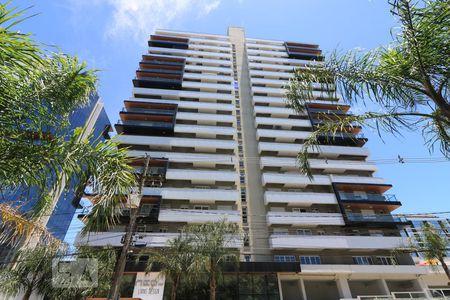 Apartamento para alugar com 75m², 2 quartos e 3 vagas Apartamento para alugar com 75m², 2 quartos e 3 vagasFachada do Prédio