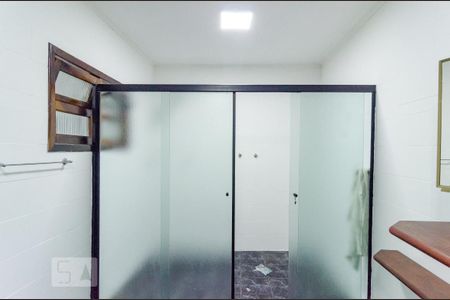 Casa à venda com 500m², 15 quartos e 3 vagas Casa à venda com 500m², 15 quartos e 3 vagasBanheiro Social