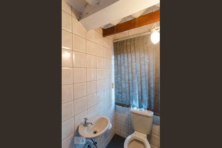 Casa à venda com 500m², 15 quartos e 3 vagas Casa à venda com 500m², 15 quartos e 3 vagasBanheiro do Salão de Festas