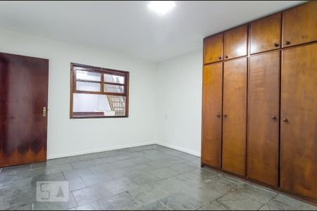 Casa à venda com 500m², 15 quartos e 3 vagas Casa à venda com 500m², 15 quartos e 3 vagasQuarto 5