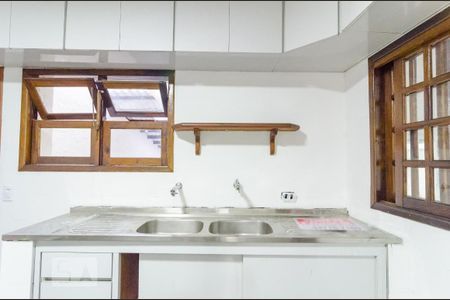 Casa à venda com 500m², 15 quartos e 3 vagas Casa à venda com 500m², 15 quartos e 3 vagasCozinha