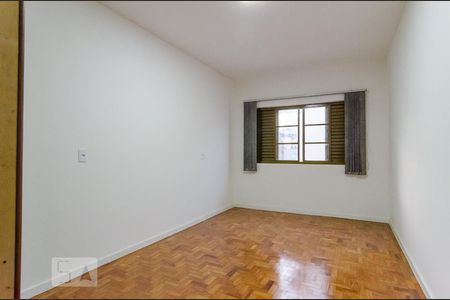 Casa à venda com 500m², 15 quartos e 3 vagas Casa à venda com 500m², 15 quartos e 3 vagasQuarto 2