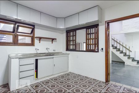 Casa à venda com 500m², 15 quartos e 3 vagas Casa à venda com 500m², 15 quartos e 3 vagasCozinha