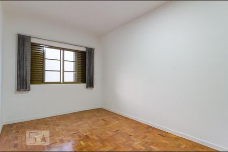 Casa à venda com 500m², 15 quartos e 3 vagas Casa à venda com 500m², 15 quartos e 3 vagasQuarto 2