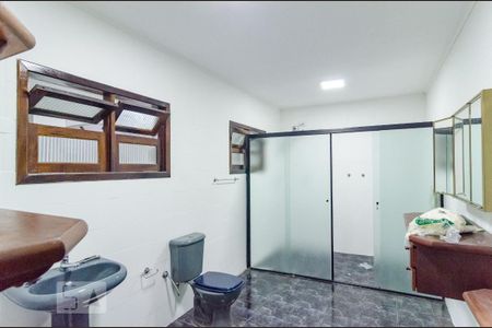 Casa à venda com 500m², 15 quartos e 3 vagas Casa à venda com 500m², 15 quartos e 3 vagasBanheiro Social