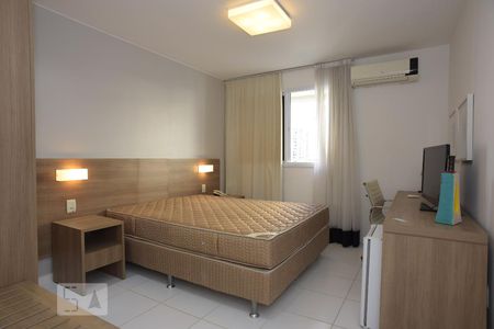 Quarto de kitnet/studio para alugar com 1 quarto, 25m² em Jacarepaguá, Rio de Janeiro