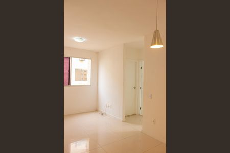 Sala de apartamento para alugar com 2 quartos, 45m² em Campo Grande, Rio de Janeiro