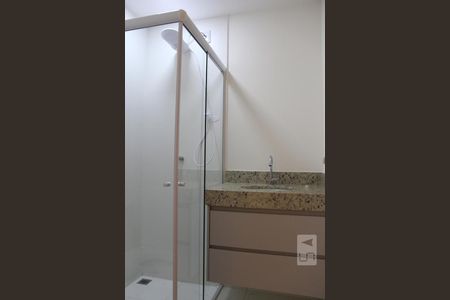 Detalhe do Banheiro da Suite de apartamento para alugar com 2 quartos, 67m² em Setor Bueno, Goiânia