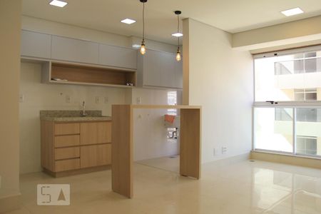 Sala/Cozinha de apartamento para alugar com 2 quartos, 67m² em Setor Bueno, Goiânia