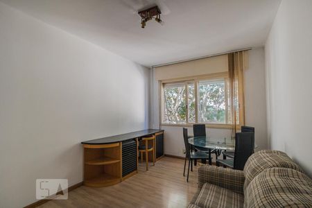 Sala de apartamento para alugar com 1 quarto, 50m² em Boa Vista, Porto Alegre