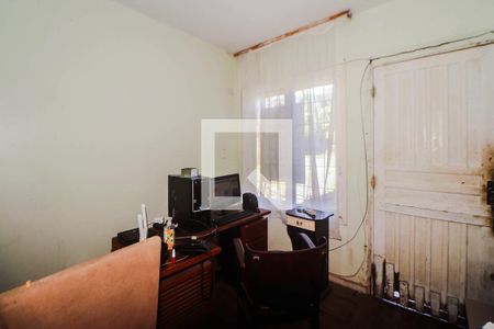 Casa para alugar com 200m², 4 quartos e 3 vagas Casa para alugar com 200m², 4 quartos e 3 vagasQuarto - Escritório