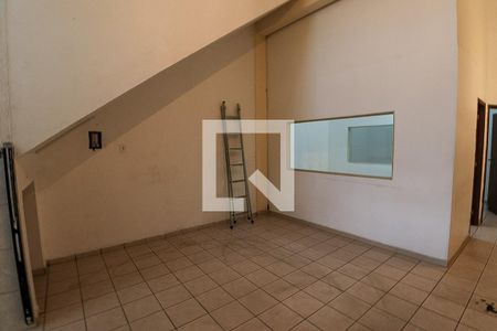 Casa à venda com 170m², 5 quartos e 2 vagasCasa 1 - Sala