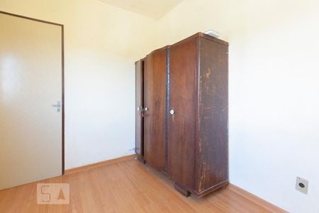 Quarto 2 de apartamento para alugar com 2 quartos, 60m² em Santa Tereza, Porto Alegre